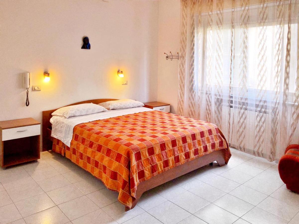 Ferienwohnung Tiziana Giardini-Naxos Exterior foto