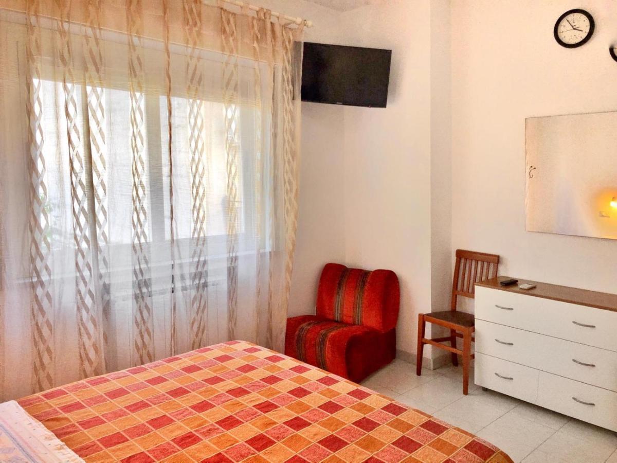 Ferienwohnung Tiziana Giardini-Naxos Zimmer foto