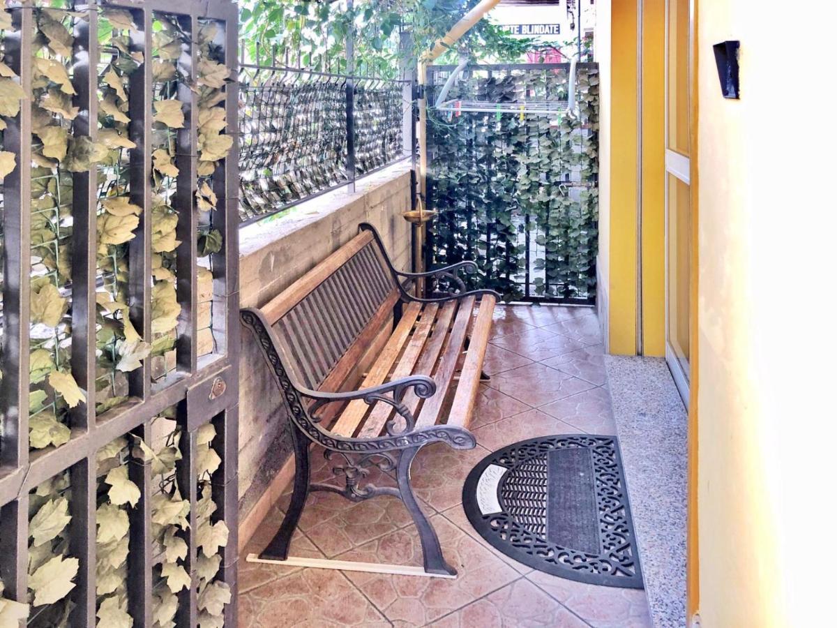 Ferienwohnung Tiziana Giardini-Naxos Exterior foto